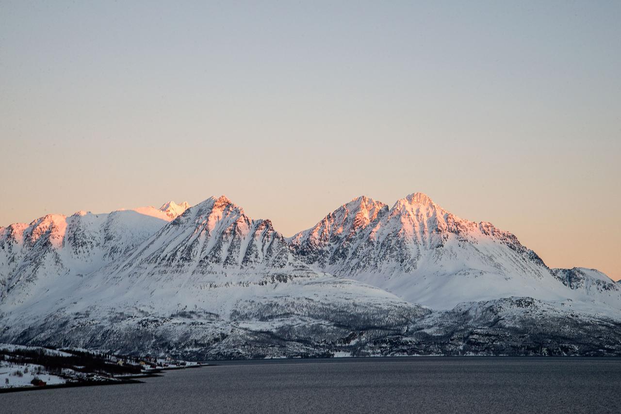 Arctic Panorama Lodge Uløybukta Exterior foto